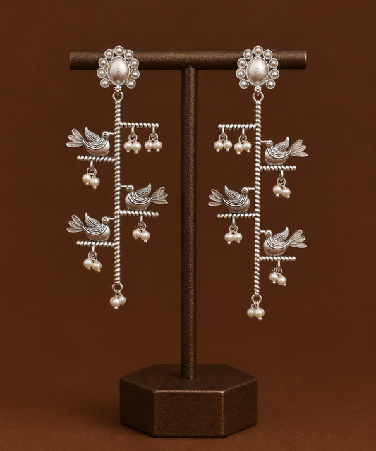 Alka Layered Dangler